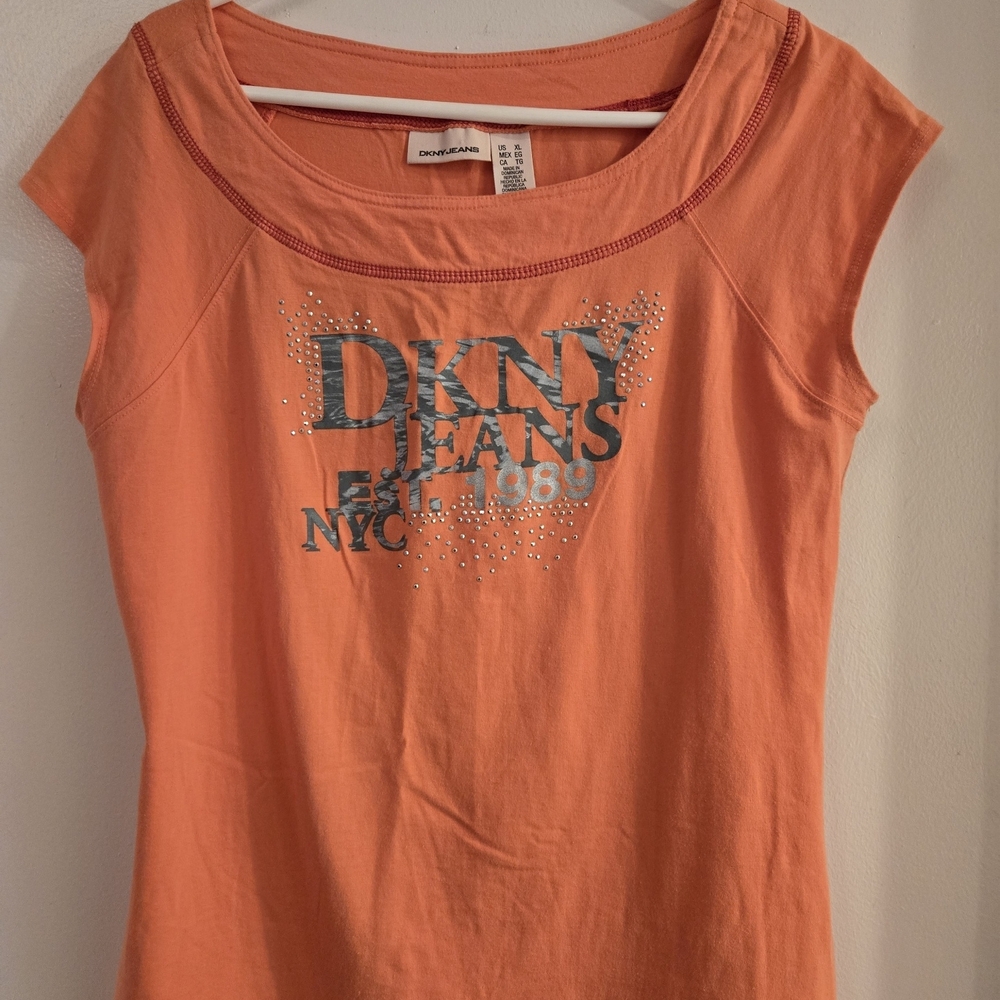 DKNY Women's Tee in Vibrant Orange